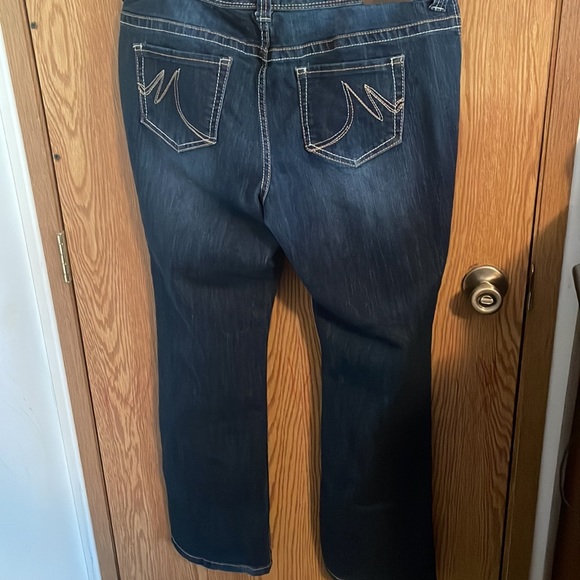 Maurices boot cut jeans - Picture 2 of 3